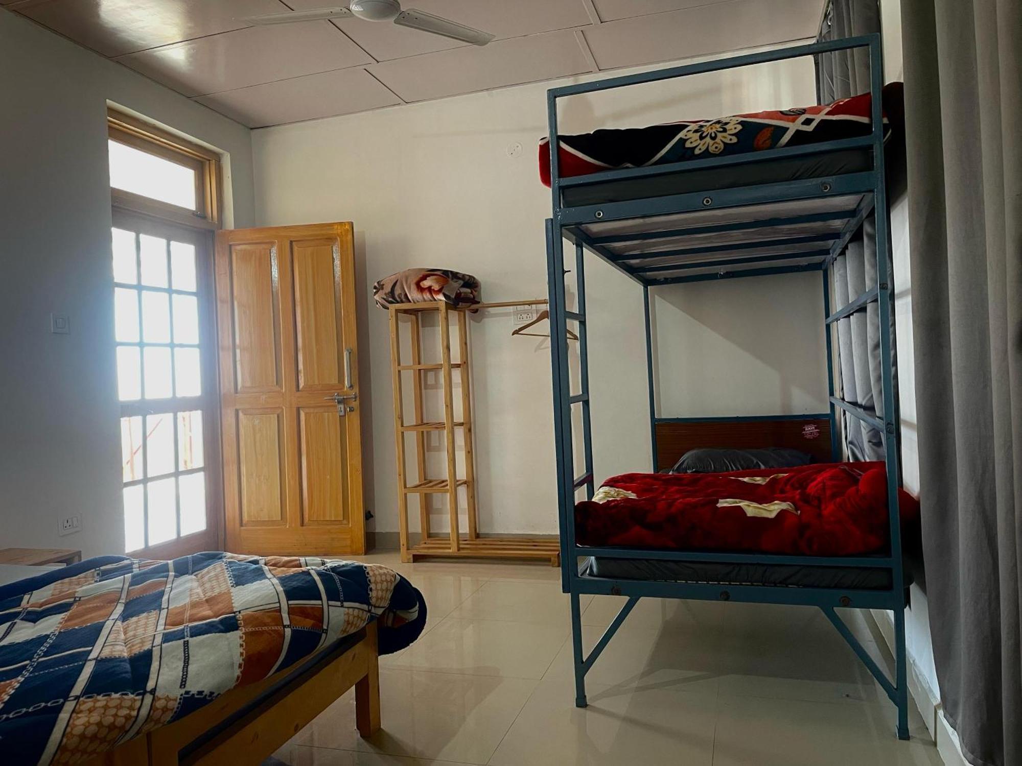 Bir Nest Hostel Exterior photo